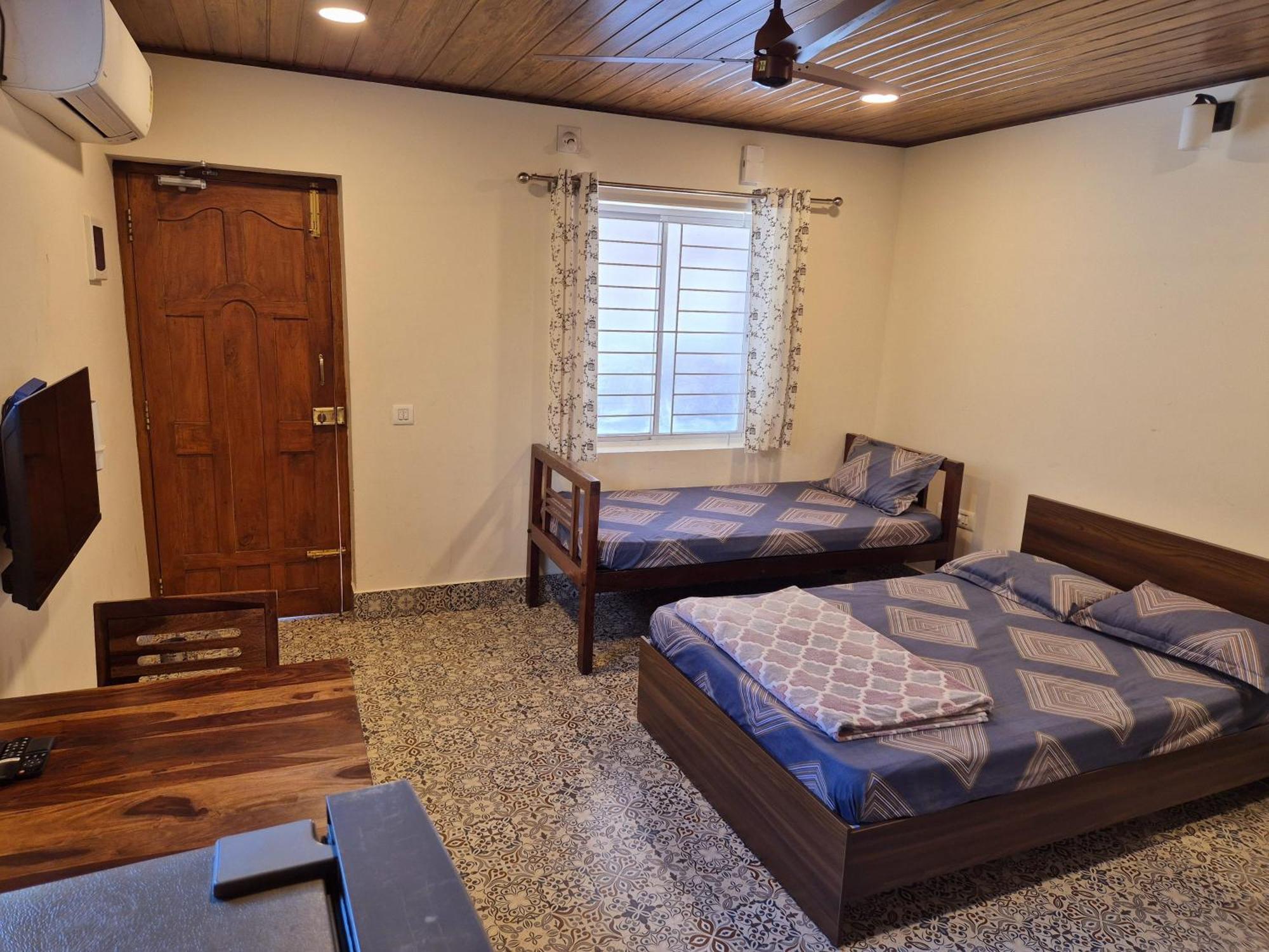 Sunny Smiles Homestay Mangalore Luaran gambar