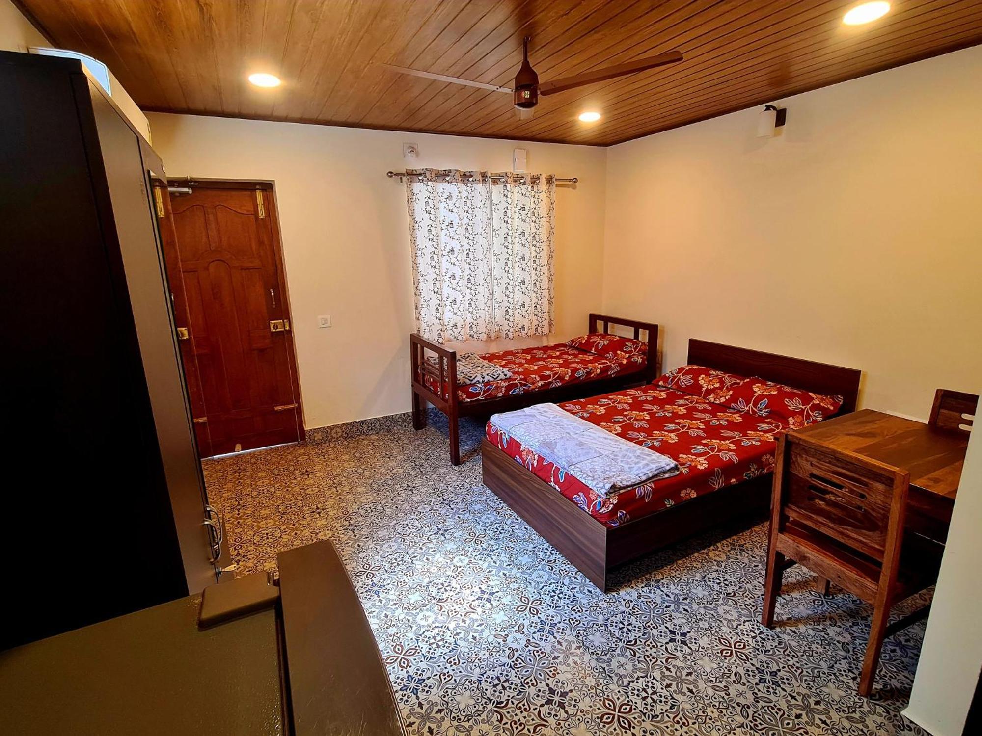 Sunny Smiles Homestay Mangalore Luaran gambar